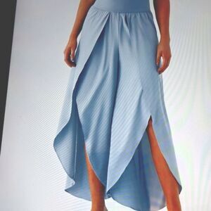 MEDIUM   HALARA  BREEZEFUL POCKET PALAZZO FLOWY RUFFLE WIDE LEG DANCE PANTS